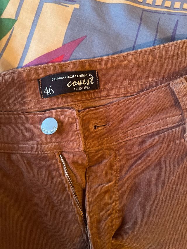 Pantalones marrones de pana