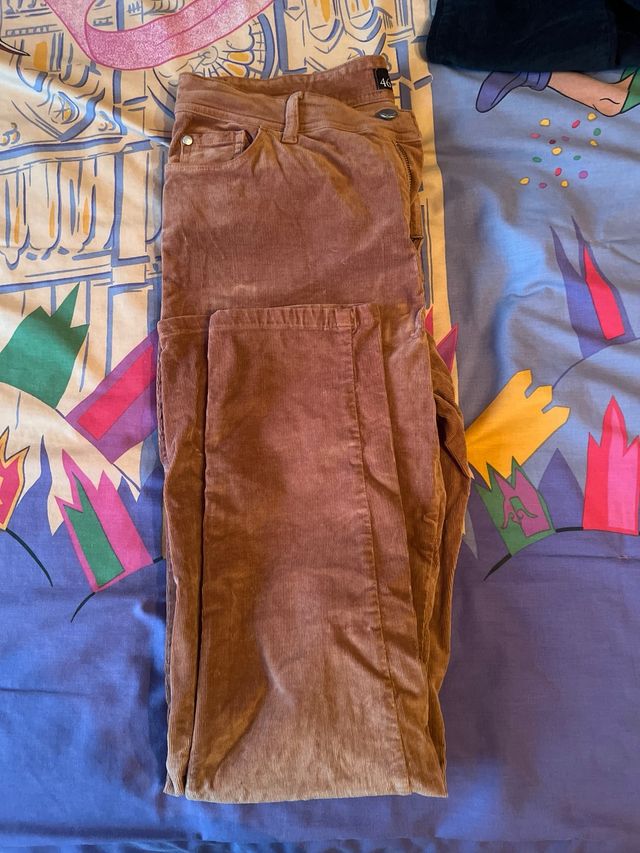 Pantalones marrones de pana