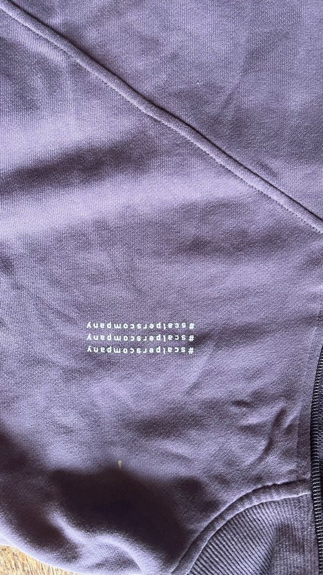 Jersey Scalpers cuello alto morado