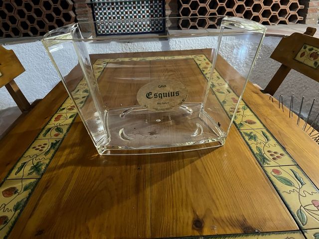 Gran cubitera de metacrilato