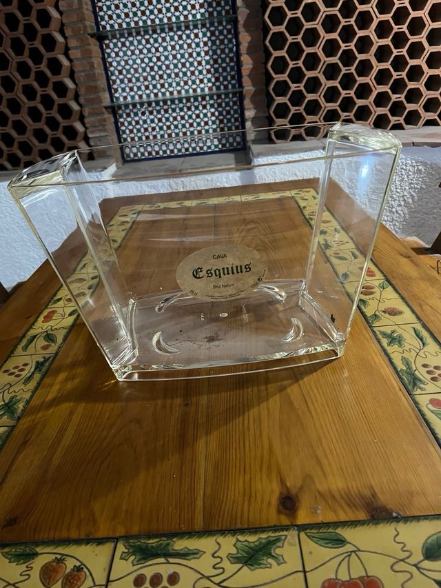 Gran cubitera de metacrilato