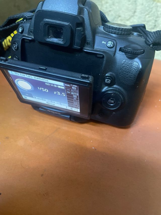 Cámara Nikon D5000 Negra