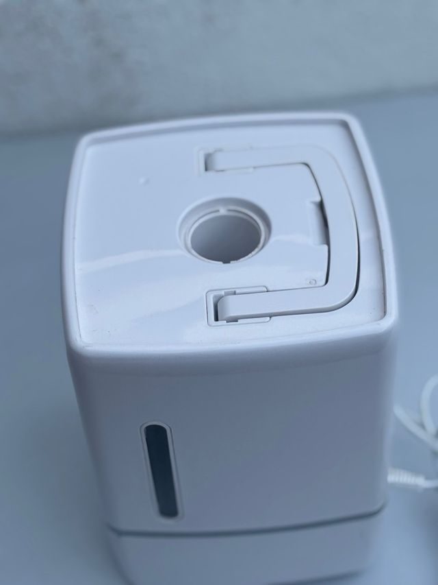 Humidificador VonHaus Blanco y Gris