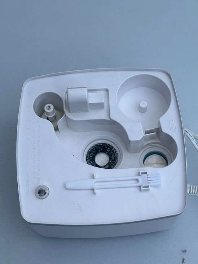 Humidificador VonHaus Blanco y Gris