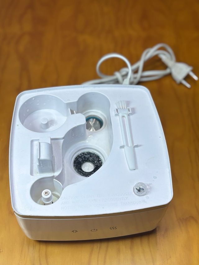 Humidificador VonHaus Blanco y Gris