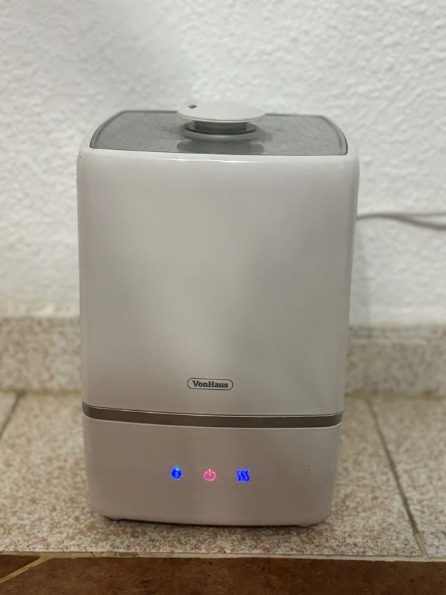 Humidificador VonHaus Blanco y Gris