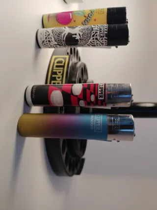 Lotto n3 • Set 4 accendini Clipper