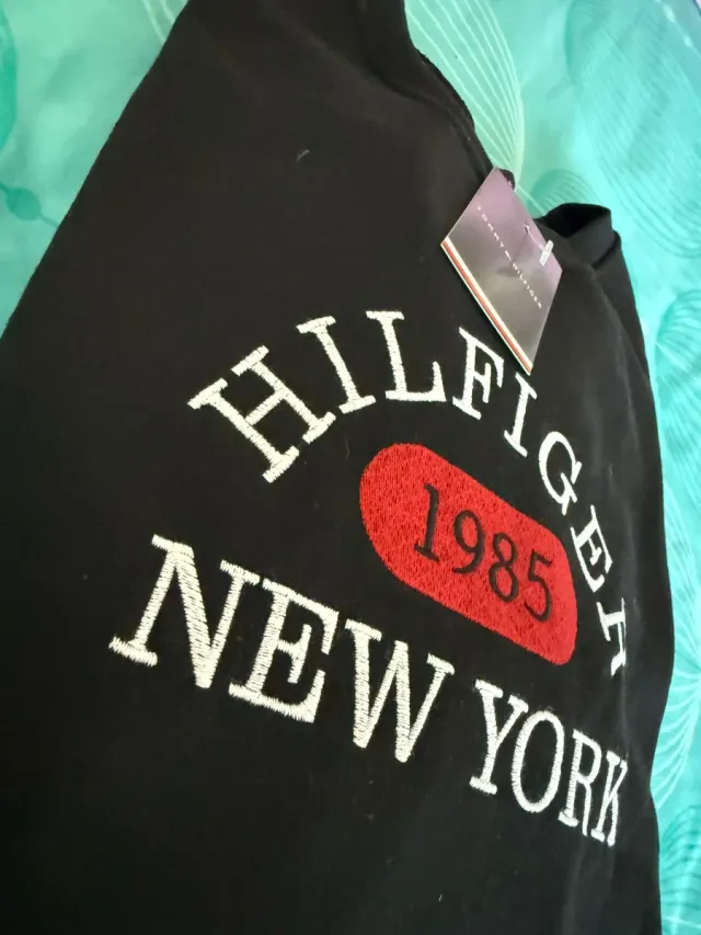 Sudadera Tommy Hilfiger Negra