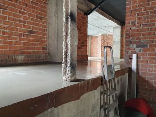 aplicado de  suelo autonivelante