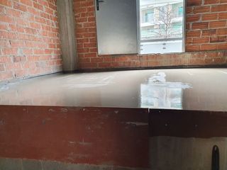 aplicado de  suelo autonivelante