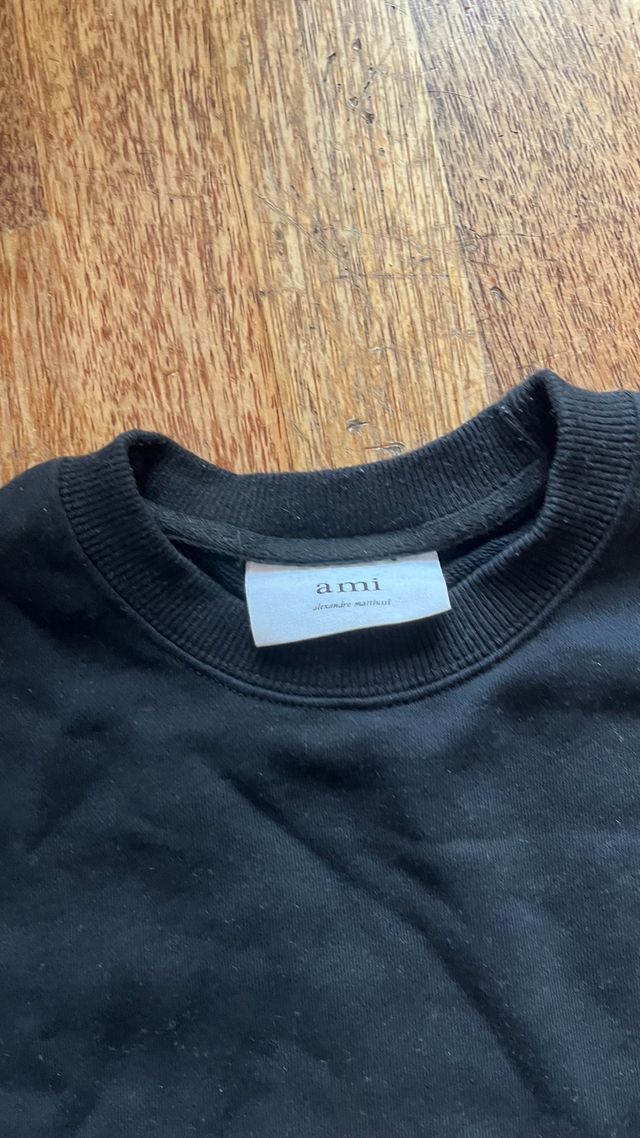 Sudadera AMI Paris negra logo rojo