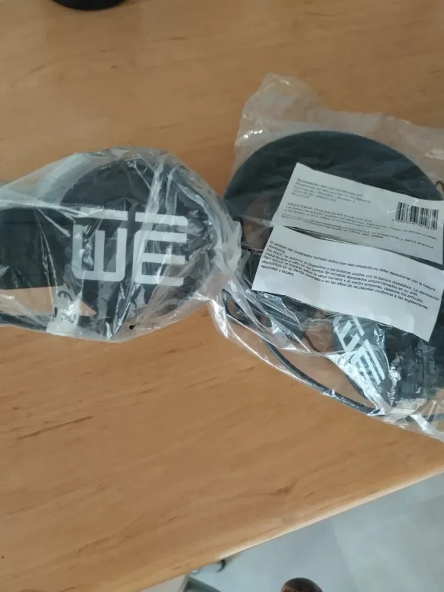 2 Cascos de música WE negros