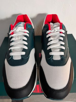 Nike Air Max 1 PRM LeBron James Liverpool F.C.