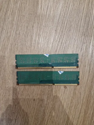 Memoria RAM Samsung DDR3 2GB 10600U