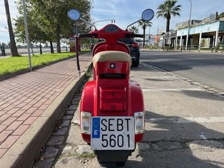 Vespa 125 FL Roja