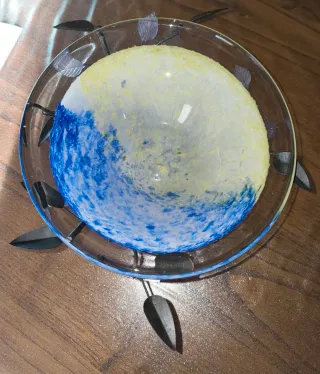 Centrotavola in vetro e ferro decorato