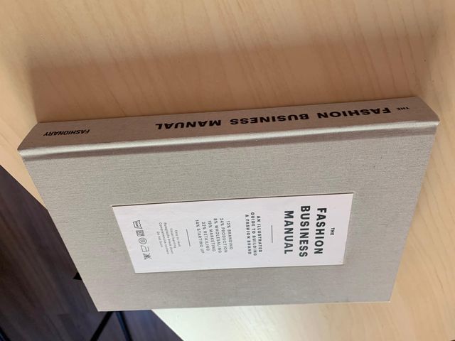 The Fashion Business Manual: An Illustrated Gui...