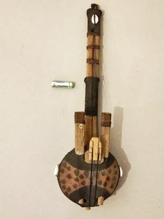 Instrumento musical africano decorativo