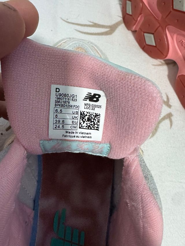 New Balance 9060 Talla 39.5 Nuevas