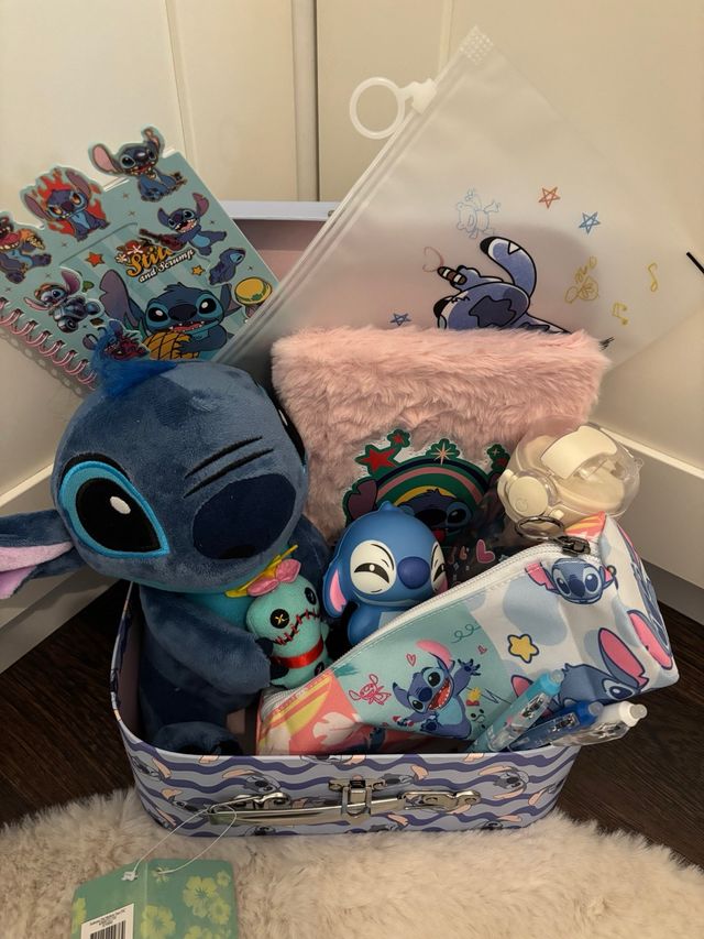 Caja regalo 11 piezas Stitch