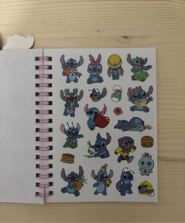 Caja regalo 11 piezas Stitch