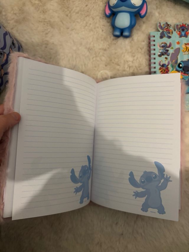 Caja regalo 11 piezas Stitch