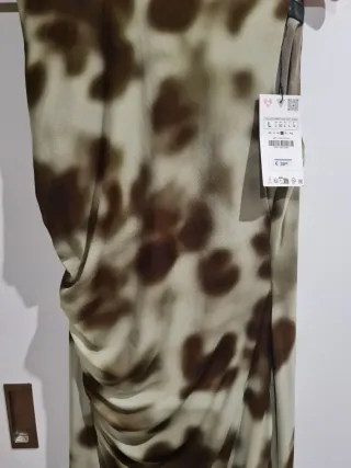 Vestido Zara estampado verde y marrón