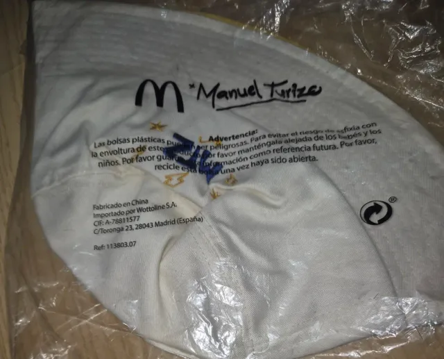 Sombrero McDonald's Manuel Turizo