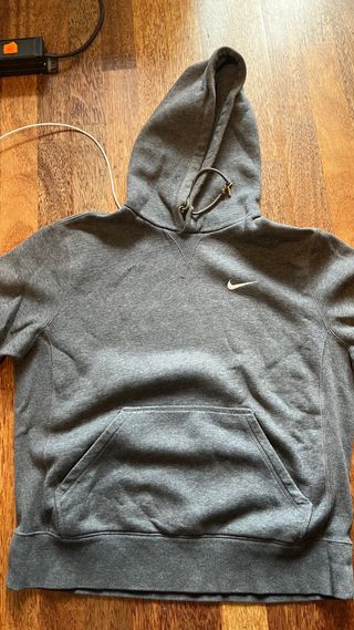 Sudadera Nike Gris con Capucha