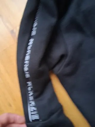 Sudadera McKenzie Negra con Cremallera