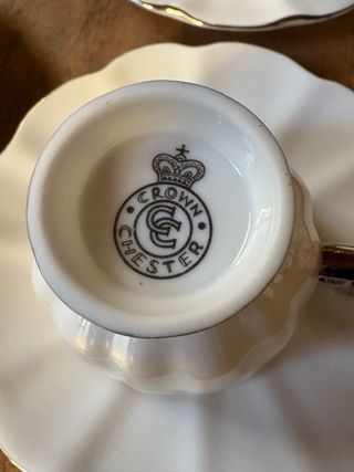 Servizio caffè porcellana bianca con dettagli arge