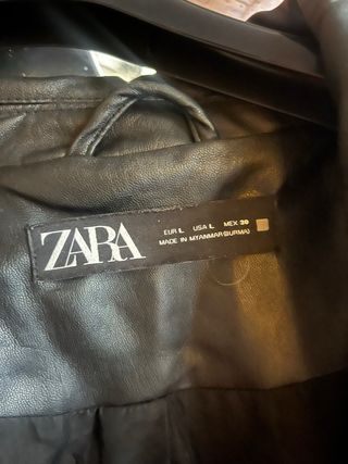 Gabardina larga Zara negra