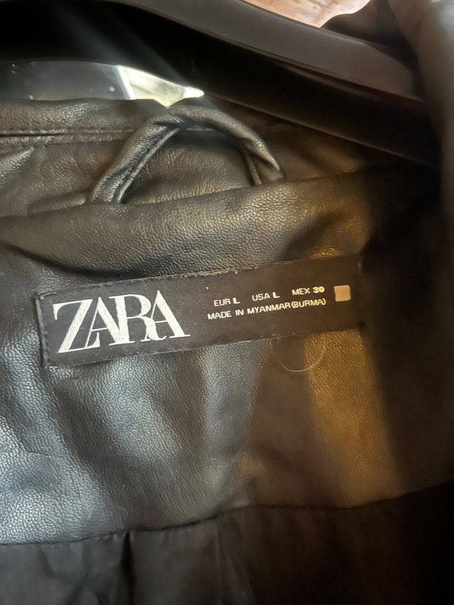 Gabardina larga Zara negra
