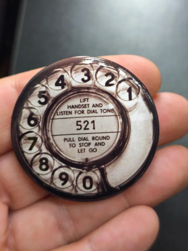Chapa teléfono antiguo