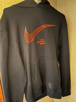 Sudadera Nike International Negra