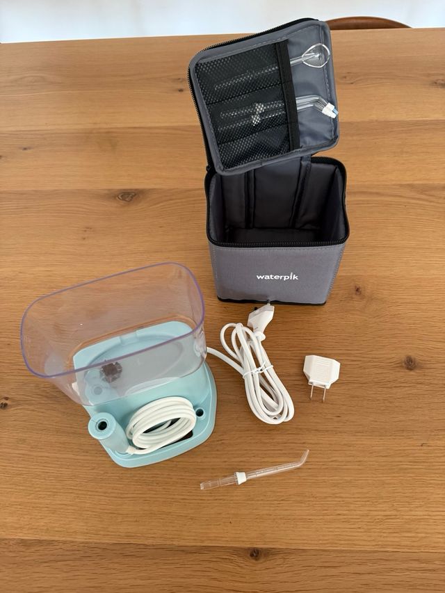 Waterpik Water Flosser con estuche