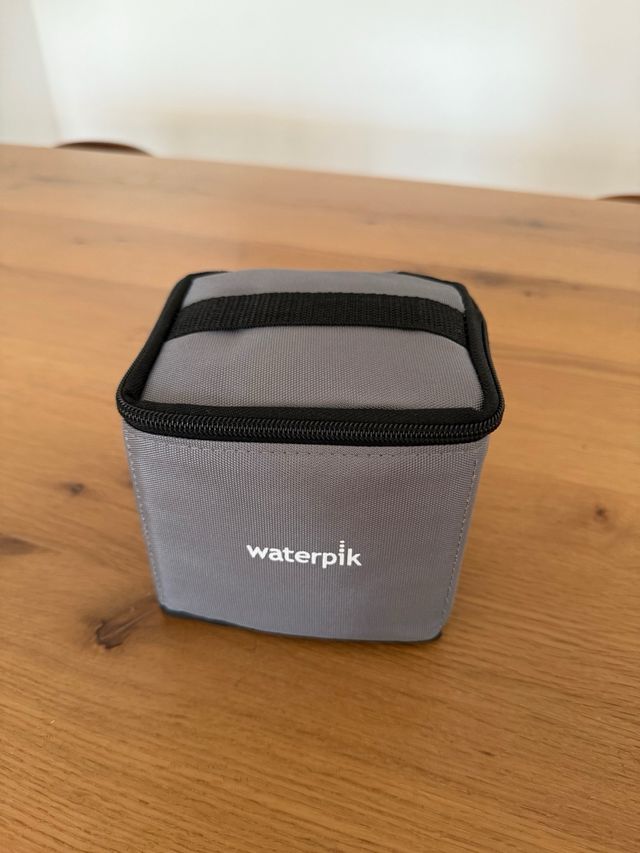 Waterpik Water Flosser con estuche