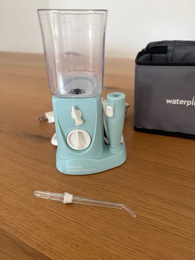 Waterpik Water Flosser con estuche