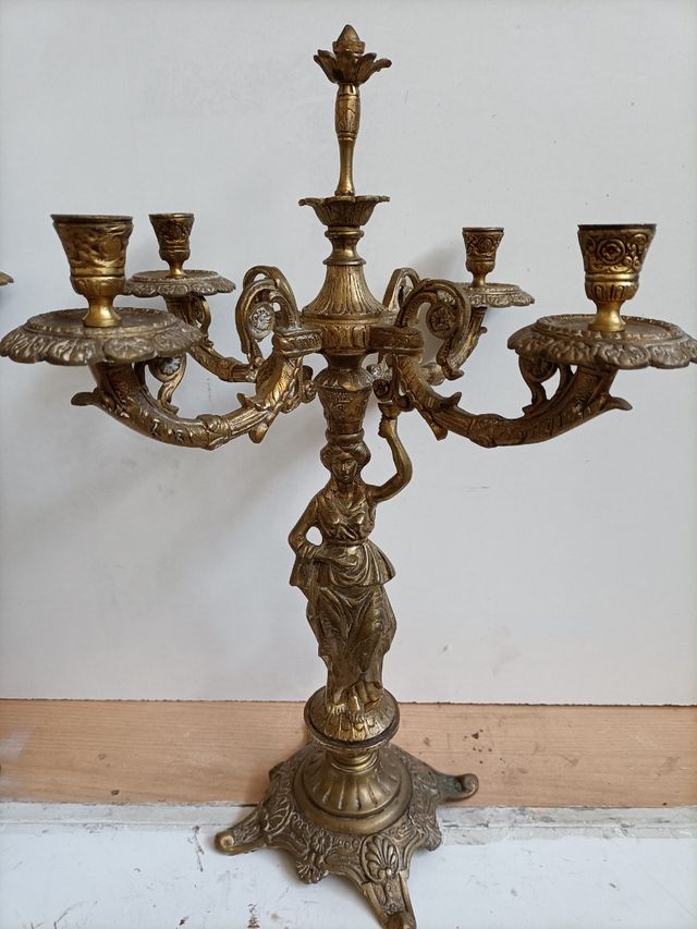 Candelabro de bronce Unidad 75€ los dos 130€