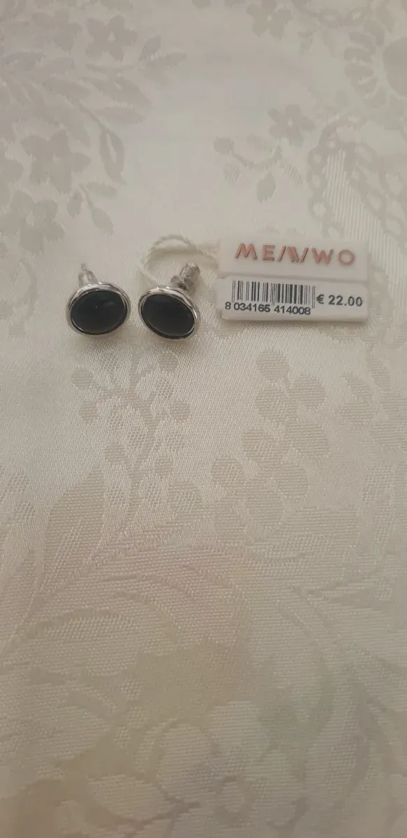 Orecchini ME/WO neri e argento