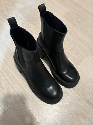 Botines negros Mango