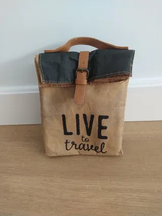 Nevera de tela Live to travel