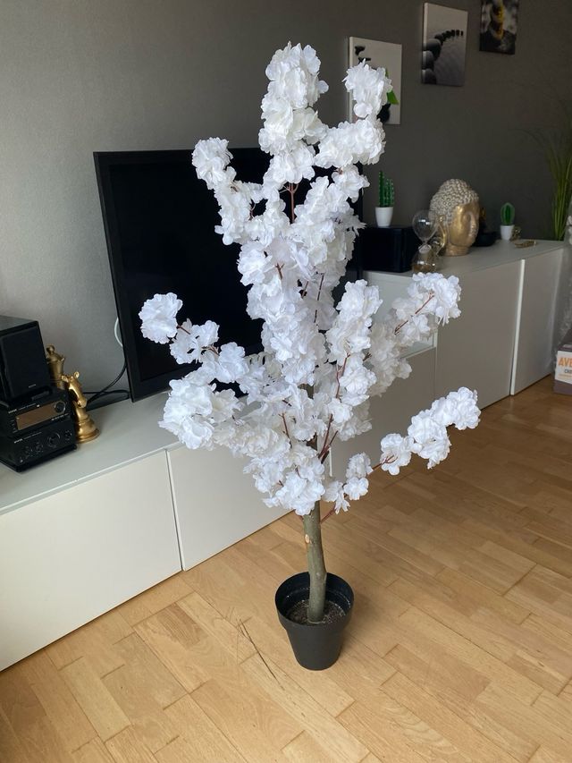 Árbol artificial blanco