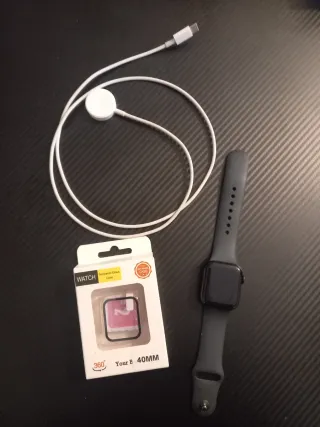 Apple Watch Negro + Cargador + Protector