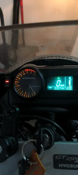 Hyosung 250 GTR FI 2010