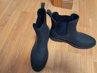 BOTAS DE AGUA TOMMY HILGIGER