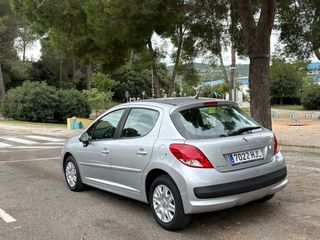 Peugeot 207 2012