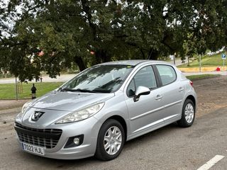 Peugeot 207 2012