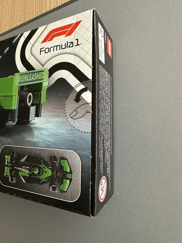 LEGO Speed Champions Sauber F1 Team