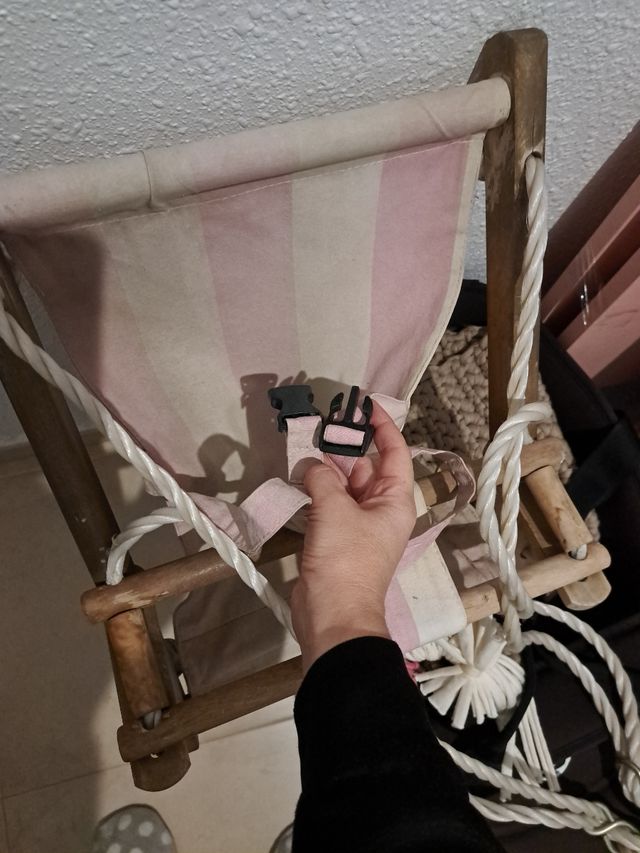 Columpio de tela a rayas rosas